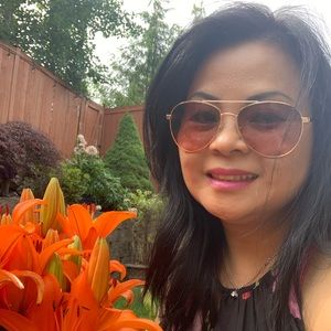 Meet your Posher, Oanh